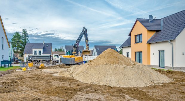 Erdaushub, Baustelle in Neubaugebiet